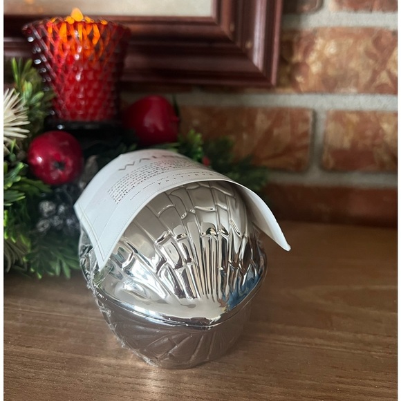 Rare Pottery Barn Silver Walnut
Shape Snack Bowl NWT - Picture 4 of 7